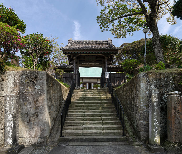 temple gate