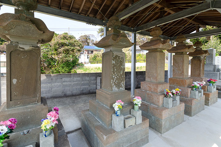 Graves for sailors of U.S. Black ship